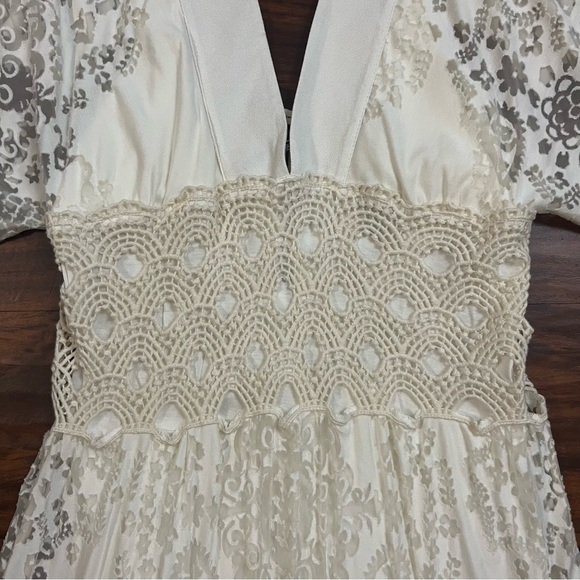 Farm Rio Solana Dress - Picture 6 of 10